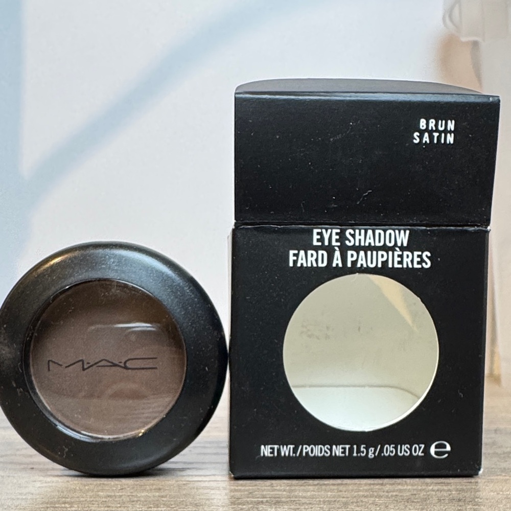 MAC Cosmetics Brun Satin Eyeshadow